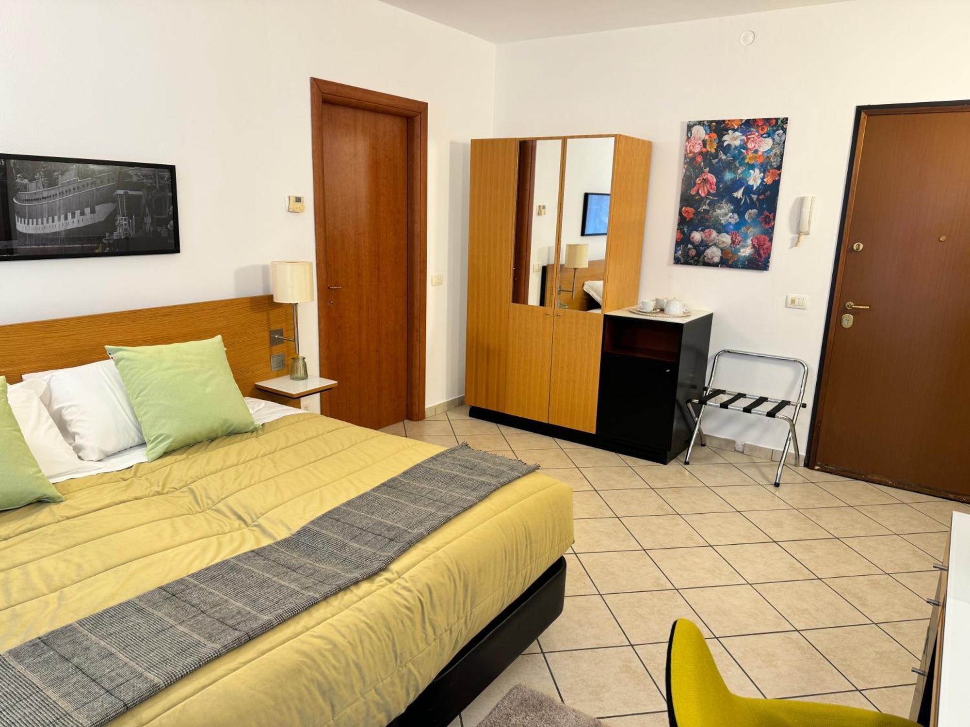 Residence Malpensa Somma Lombardo Exteriör bild