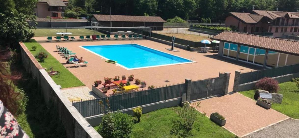 Residence Malpensa Somma Lombardo Exteriör bild